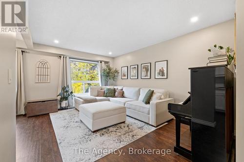 42 - 286 Cushman Road, St. Catharines (444 - Carlton/Bunting), ON - Indoor Photo Showing Living Room