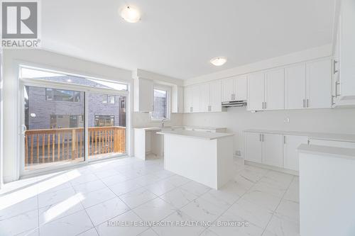 19 Gibson Drive, Erin, ON - Indoor Photo Showing Kitchen