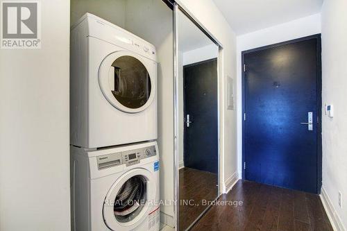 4705 - 1080 Bay Street, Toronto, ON - Indoor Photo Showing Laundry Room