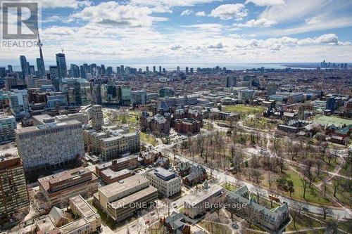 4705 - 1080 Bay Street, Toronto, ON - Outdoor With View