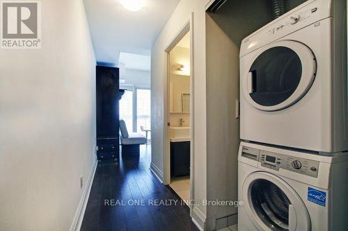 4705 - 1080 Bay Street, Toronto, ON - Indoor Photo Showing Laundry Room