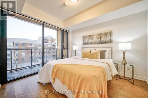 423 - 1100 Kingston Road, Toronto, ON - Indoor Photo Showing Bedroom