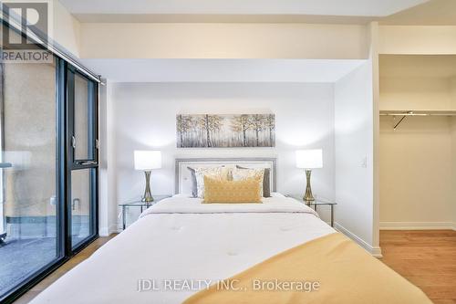 423 - 1100 Kingston Road, Toronto, ON - Indoor Photo Showing Bedroom