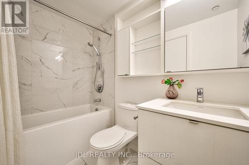 423 - 1100 Kingston Road, Toronto, ON - Indoor Photo Showing Bathroom