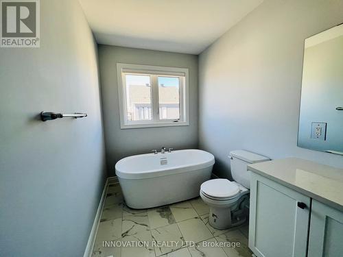 305 Crossway Terrace, Ottawa, ON - Indoor Photo Showing Bathroom