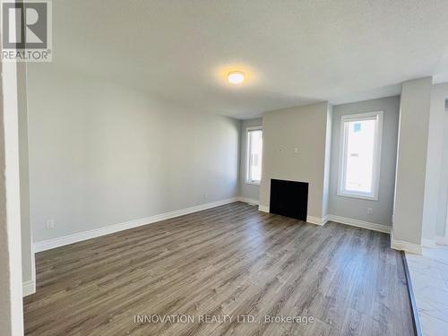 305 Crossway Terrace, Ottawa, ON - Indoor Photo Showing Other Room