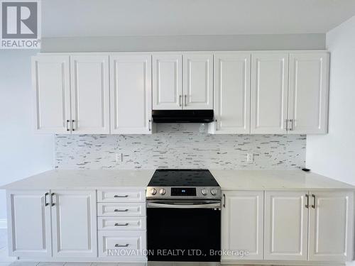 305 Crossway Terrace, Ottawa, ON - Indoor Photo Showing Kitchen