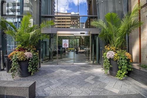 3111 - 65 St Mary Street, Toronto, ON - Outdoor