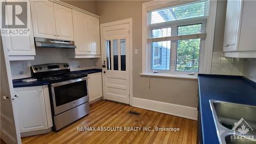 90 Glebe Avenue E, Ottawa, ON - Indoor Photo Showing Kitchen