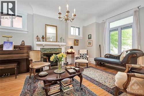 90 Glebe Avenue E, Ottawa, ON - Indoor Photo Showing Living Room With Fireplace