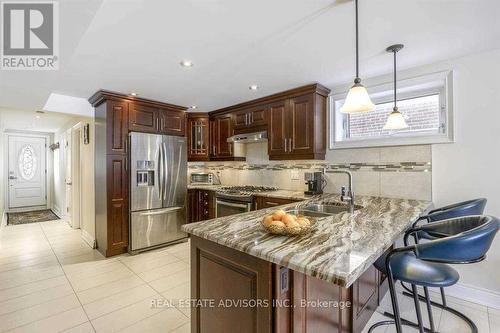 17 Agincourt Road, Vaughan, ON - Indoor Photo Showing Kitchen With Double Sink With Upgraded Kitchen