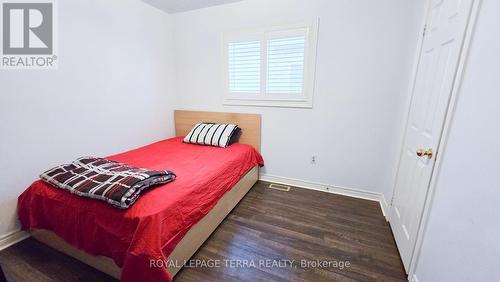 121 Ashdale Road, Brampton, ON - Indoor Photo Showing Bedroom