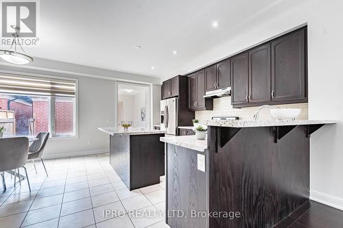 8 Military Crescent, Brampton, ON - Indoor Photo Showing Kitchen With Upgraded Kitchen