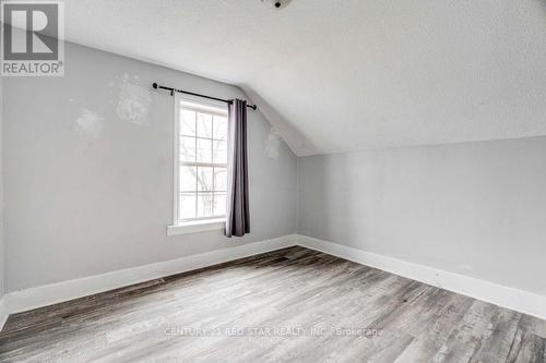 241 William Street, London, ON - Indoor Photo Showing Other Room