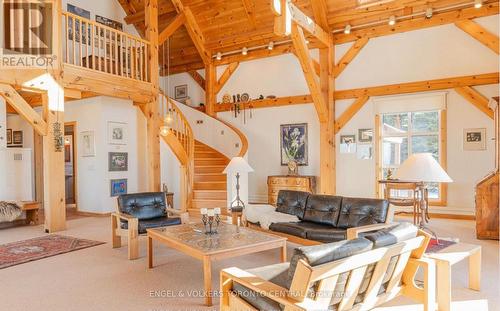 496083 Grey Road 2 Road, Blue Mountains, ON - Indoor Photo Showing Living Room