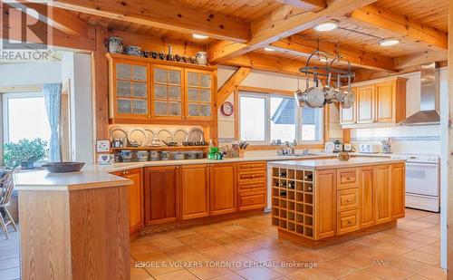 496083 Grey Road 2 Road, Blue Mountains, ON - Indoor Photo Showing Kitchen