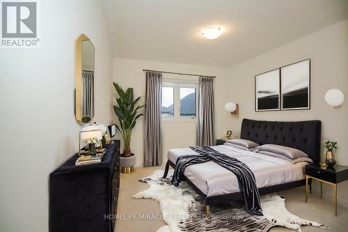 15 Hitchman Street, Brant, ON - Indoor Photo Showing Bedroom