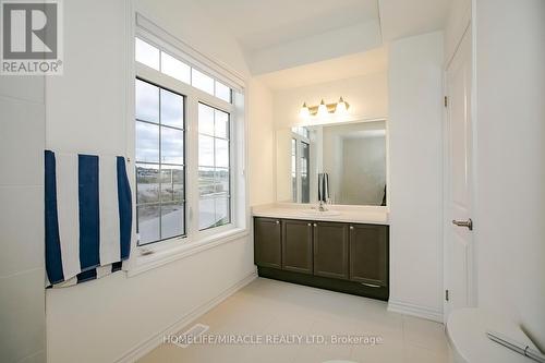 15 Hitchman Street, Brant, ON - Indoor Photo Showing Bathroom