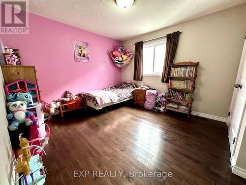 509 Alberta Avenue, Woodstock (Woodstock - South), ON - Indoor Photo Showing Bedroom