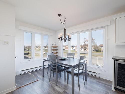 Dining room - 332Z Rue Des Érables, Salaberry-De-Valleyfield, QC - Indoor Photo Showing Dining Room