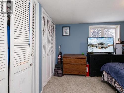 221-200 Lobird Road, Whitehorse, YT - Indoor Photo Showing Bedroom