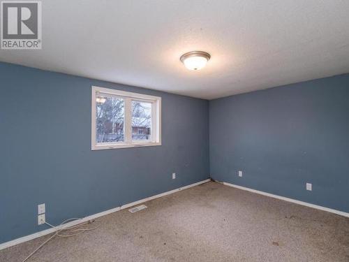 221-200 Lobird Road, Whitehorse, YT - Indoor Photo Showing Other Room