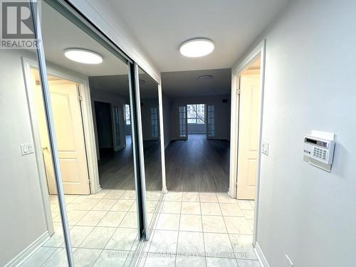 511 - 18 Sommerset Way, Toronto, ON - Indoor Photo Showing Other Room