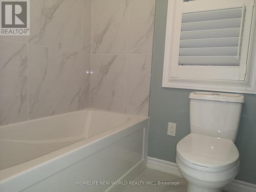 Main - 96 Roth Street, Aurora, ON - Indoor Photo Showing Bathroom