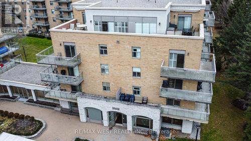 203 - 2502 Rutherford Road, Vaughan, ON - Outdoor With Balcony