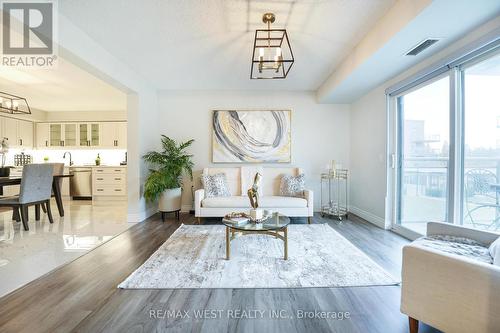 203 - 2502 Rutherford Road, Vaughan, ON - Indoor Photo Showing Living Room