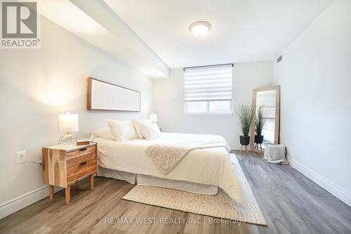 203 - 2502 Rutherford Road, Vaughan, ON - Indoor Photo Showing Bedroom