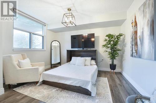 203 - 2502 Rutherford Road, Vaughan, ON - Indoor Photo Showing Bedroom