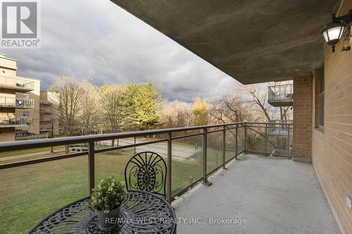 203 - 2502 Rutherford Road, Vaughan, ON - Outdoor With Balcony With Exterior