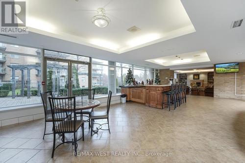 203 - 2502 Rutherford Road, Vaughan, ON - Indoor