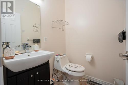 13 Percy Gate, Brampton, ON - Indoor Photo Showing Bathroom