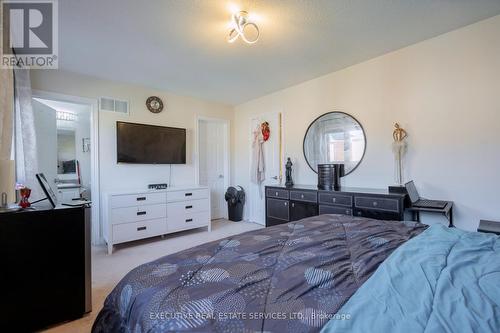 13 Percy Gate, Brampton, ON - Indoor Photo Showing Bedroom