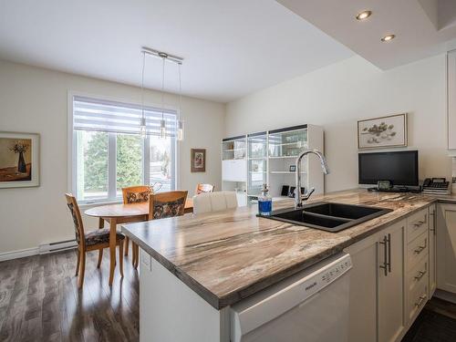 Overall view - 3767 Rue Roy, Shawinigan, QC - Indoor Photo Showing Kitchen With Double Sink