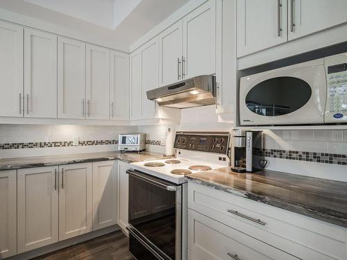 Kitchen - 3767 Rue Roy, Shawinigan, QC - Indoor Photo Showing Kitchen