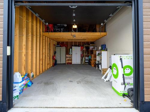 Garage - 3767 Rue Roy, Shawinigan, QC - Indoor Photo Showing Garage