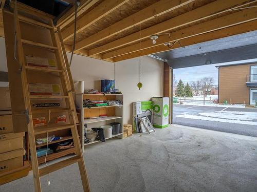 Garage - 3767 Rue Roy, Shawinigan, QC - Indoor Photo Showing Basement