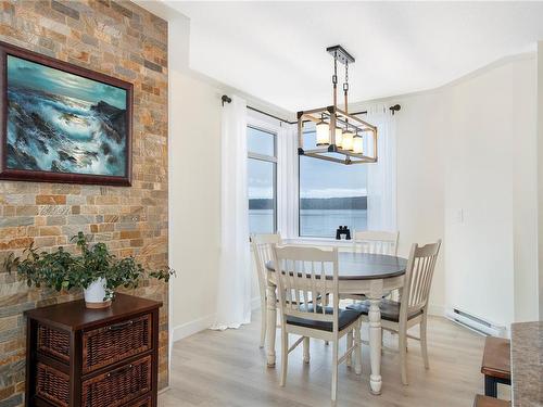 3401-27 Island Hwy South, Campbell River, BC - Indoor Photo Showing Dining Room