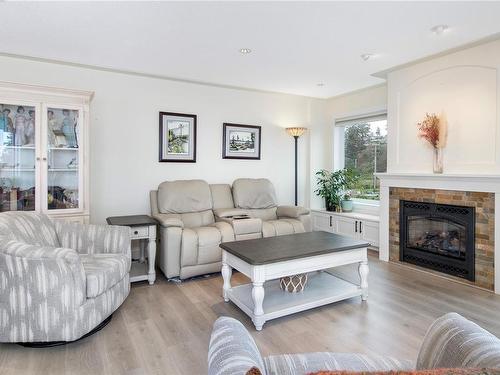 3401-27 Island Hwy South, Campbell River, BC - Indoor Photo Showing Living Room With Fireplace