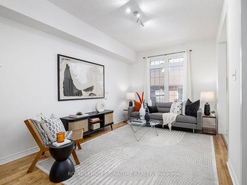 7 Salt Dr, Ajax, ON - Indoor Photo Showing Living Room