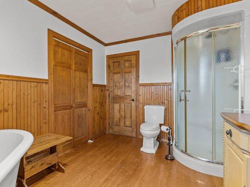 Ensuite bathroom - 737 Rg Chartier, Mont-Saint-Grégoire, QC - Indoor Photo Showing Bathroom