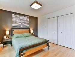 Master bedroom - 