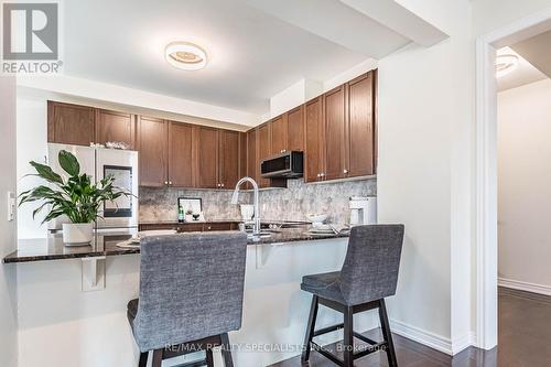 1 Auckland Drive, Whitby, ON - Indoor Photo Showing Kitchen