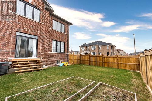 1 Auckland Drive, Whitby, ON - Outdoor