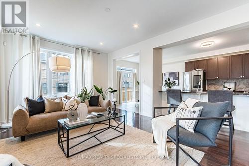 1 Auckland Drive, Whitby, ON - Indoor Photo Showing Living Room