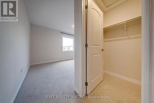 647 Chillerton Drive, Ottawa, ON - Indoor Photo Showing Other Room