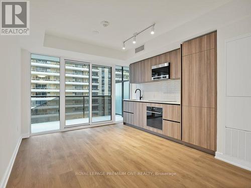 504 - 127 Broadway Avenue, Toronto, ON - Indoor